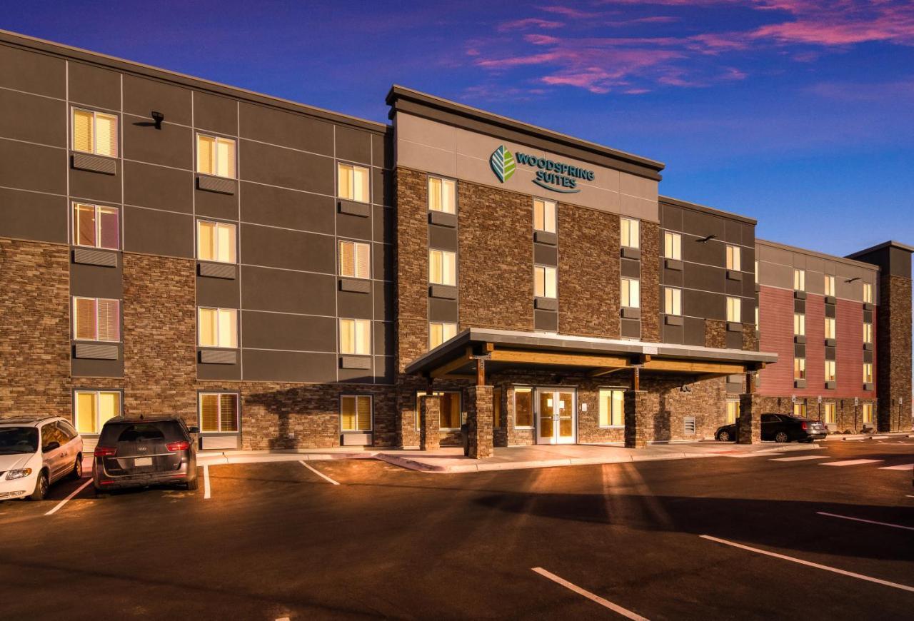 Woodspring Suites Thornton-North Denver Екстериор снимка